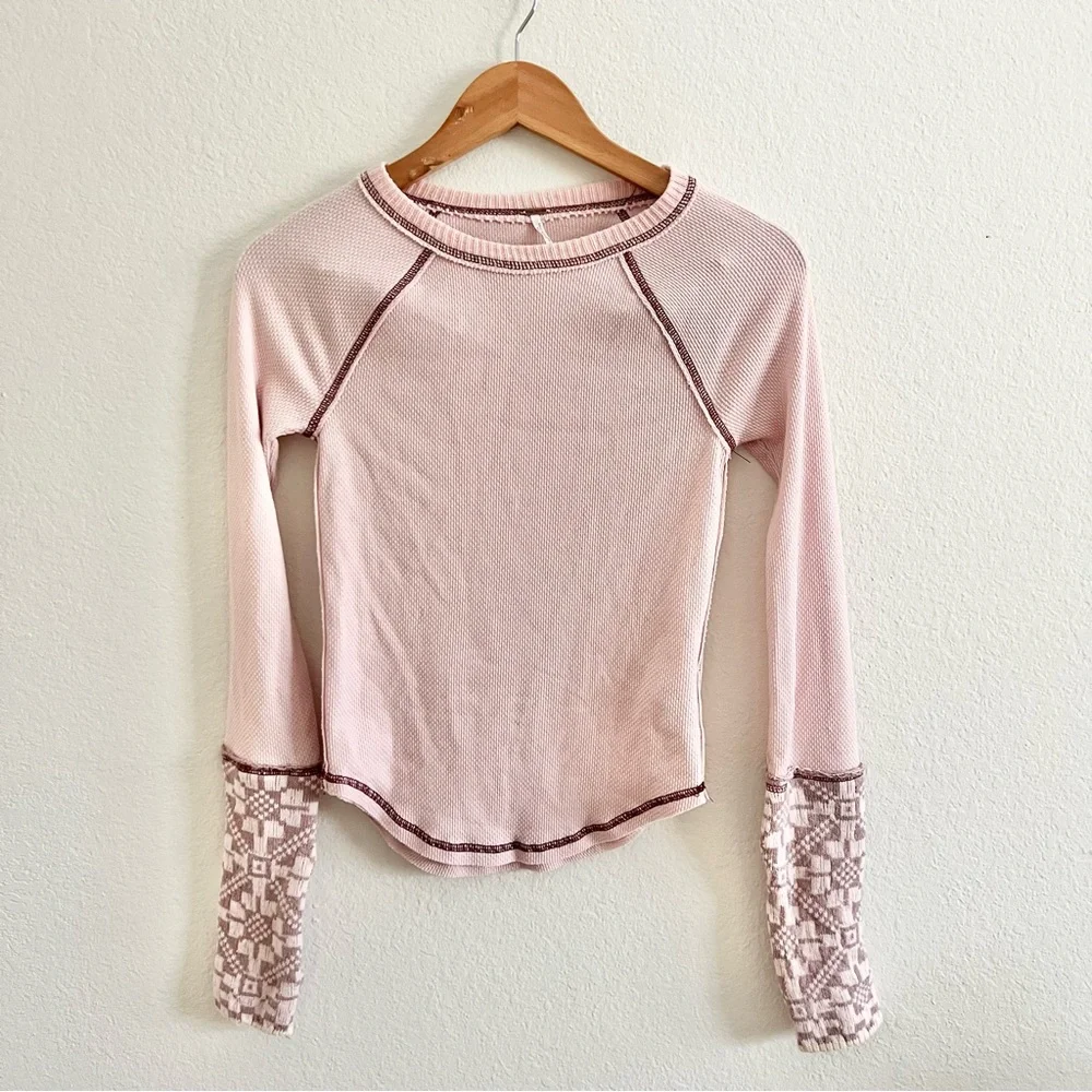 Free People She’s Reversible Cuff Top in Dreamt Kiss Sz S